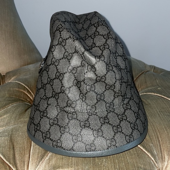 New authentic Gucci GG supreme bucket hat - Picture 3 of 13